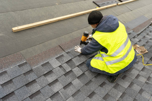 Best Best Roofing Contractors  in Oakfield, WI