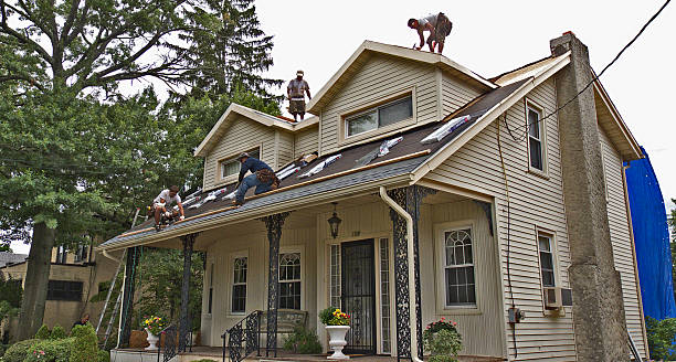 Best Emergency Roof Repair  in Oakfield, WI